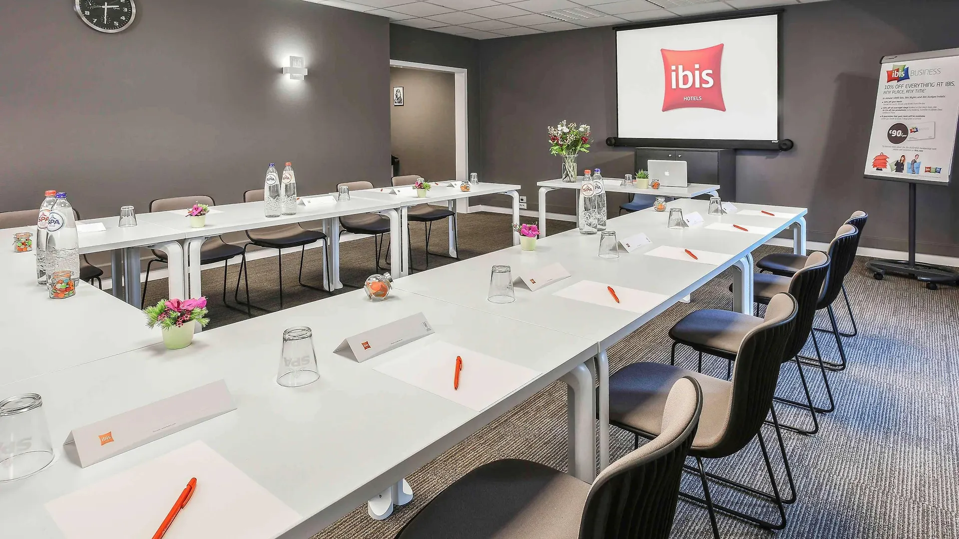 Hotel Ibis Charleroi Airport Brussels South Fleurus